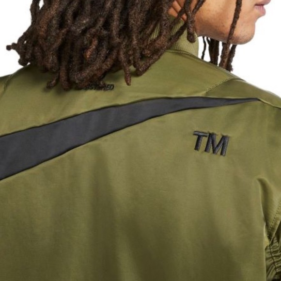 Reversible Nike Swoosh Bomber Jacket - Picture 6 of 17